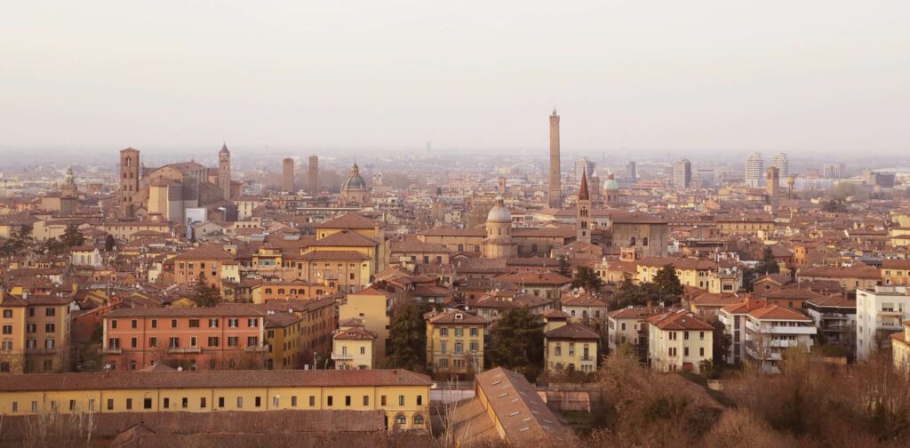 Vista panoramica sulla città di Bologna